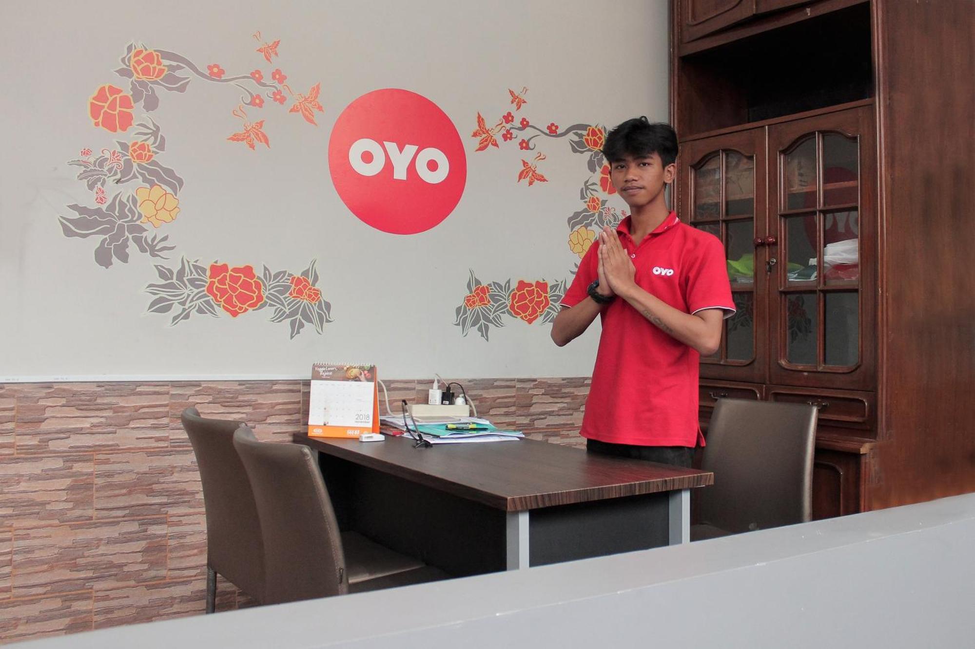 Oyo 121 Rumah Ayub Syariah Hotel Jakarta